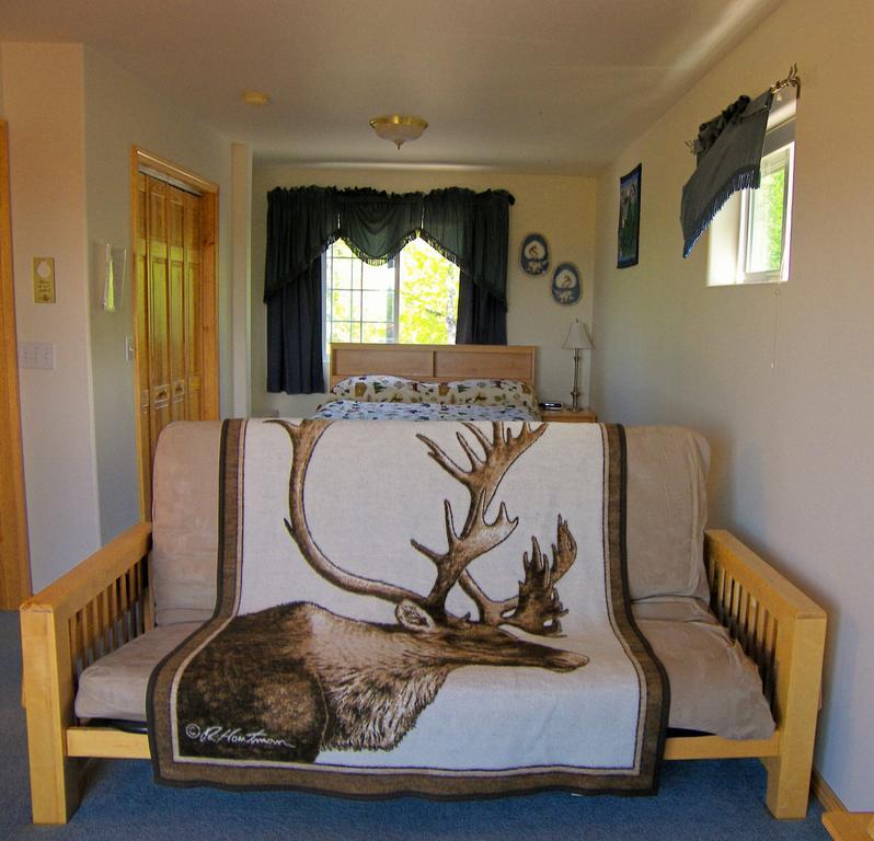 Grace And Bill'S Freedom Hills B&B ทัลคีทนา ภายนอก รูปภาพ