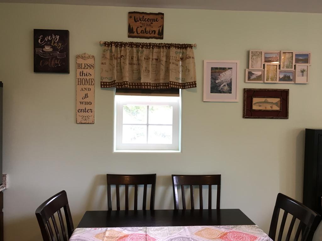 Grace And Bill'S Freedom Hills B&B ทัลคีทนา ภายนอก รูปภาพ